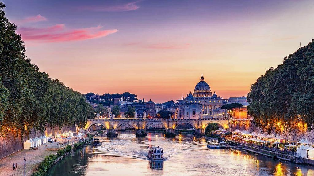 40 Surprising And Interesting Facts About Rome Italy